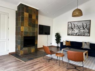 Bryanston Luxurious 5-Bed Villa - Johannesburg - 4
