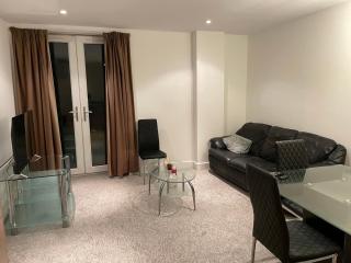 Central Birmingham Location near ICC, with Balcony, WiFi, parking and Smart TV - Birmingham - 9