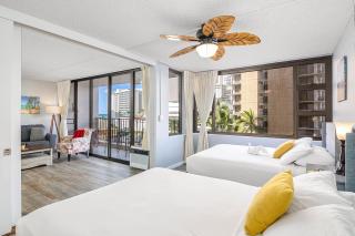 Remodeled 1BR Near Waikiki Beach with Free Parking! - Honolulu - 2