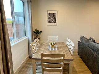 New 3 BR Townhome -Private Patio Heated Pool-31 - Santa Clara - 2