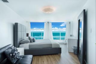 Free Parking - Entire place - Ocean front - 3 Bed 2 Bath - 8