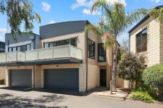 Beach Life at Cowes - 5