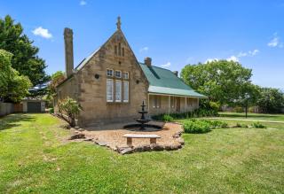 The Old Courthouse - - 0