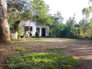 Jayasuriya Surf Chill House - Weligama - 1