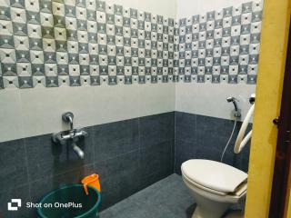 Sriman Adithya Rooms - Mettuppālaiyam - 9