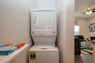 Stylish Cottage in Gated Community with High-Speed Wi-Fi - 2