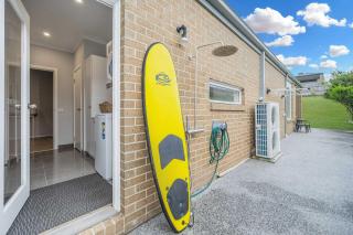 Tea Tree Retreat - 5 Bedrooms, sleeps 13 - Inverloch - 6