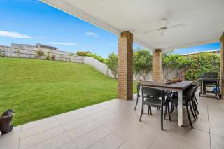 Tea Tree Retreat - 5 Bedrooms, sleeps 13 - Inverloch - 4