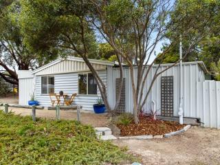 White Beach Retreat - 4