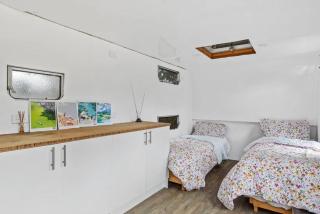 White Beach Retreat - 1