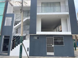 Hospedaje Las palmas del sol de surco - Lima - 2