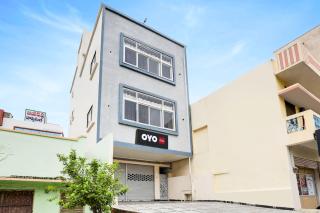 Hotel O LAHARI LUXURY ROOMS - 9