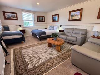 Silwood Apartment fully self contained with Kitchen and Laundry - Devonport - 4