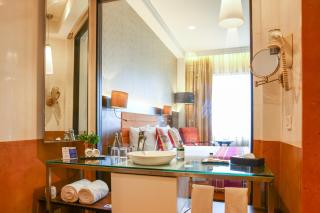 Balaji Sarovar Premiere - 1