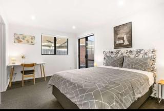 Room available near airport - 6