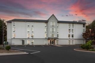 Rodeway Inn & Suites near Outlet Mall - Asheville - Asheville - 7
