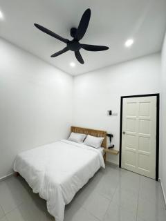 MelaCo-Living - Malaca - 2