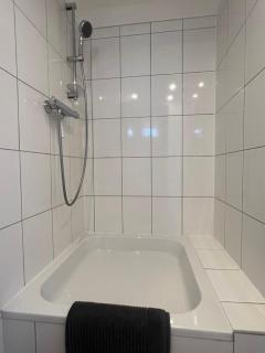 Modernes Apartment 3 in Bad Kreuznach mit einfachem 24h Self-Check-in - Bad Kreuznach - 2