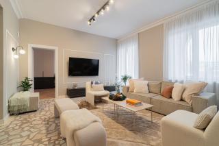 Loggia & Luxe 4BR Penthouse in Universitatii Area - 0