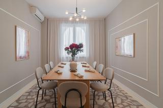 Loggia & Luxe 4BR Penthouse in Universitatii Area - 2