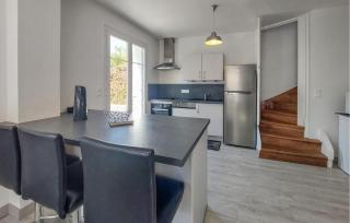 4 Bedroom Awesome Home In Royan - Royan - 8