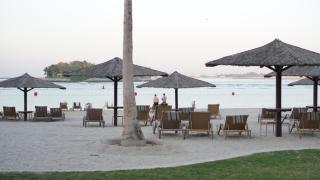2 Bedroom beach front apartment - 6