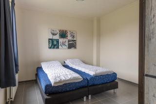 Watervilla met sauna - Vlagtwedde - 4