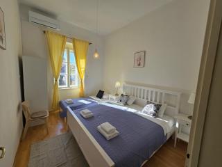 The Park Prestige Palace - 2