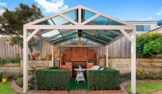 Federation Style 4 bedroom House with Ocean View - Lakes Entrance - 1