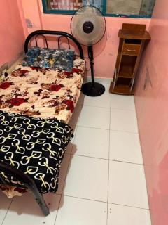 Solo Travelers Inn - Abu Dhabi - 0