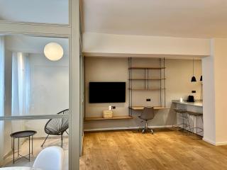 SKG Modern Apt 2 - 6