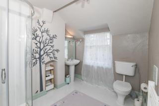 Bryn Woodlands House - Colwyn Bay - 4
