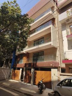 Tara Suites YL Lotus - Bangalore - 8