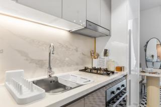 Golden Dunes Studio in Dubai - 2