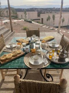 TOUGYA Ecolodge Near Agafay Desert , Pool & Atlas View - 5