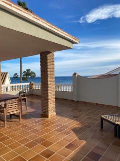 Renovated seafront villa - private pool and parking - Fuengirola - 3