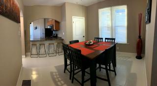 4 Bedroom, 2 full bath whole house - Hamilton - 4