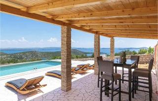 2 Bedroom Stunning Home In Tkon - 8