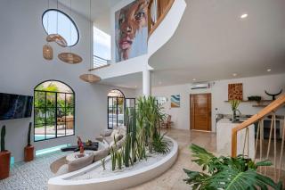 Casa Diplomatico 4BR Seminyak Villa with Private Pool and Billiards - 2