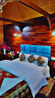 New Lakes Crown Group Of Houseboats - Srinagar - 0
