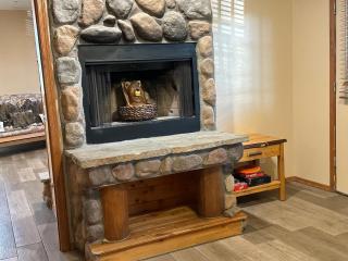 Unforgettable AZ mountain top Views Spacious Suite near Bison Ranch by Vacation Your Way - 2