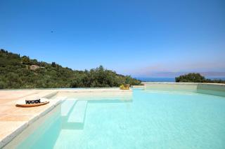 Bee Tree Villa - - 0