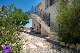 Bee Tree Villa - - 3