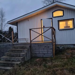 Workers & Family House Near Volvo and SKF - 4