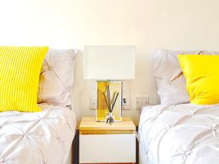 A Brand New Flat with 3 Bedrooms & 3 Baths in Zone 1 Angel for Max 9 ppl - 6