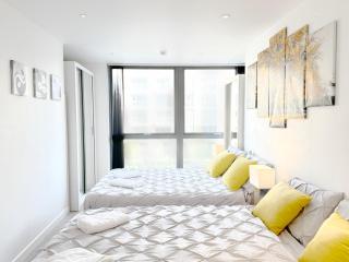 A Brand New Flat with 3 Bedrooms & 3 Baths in Zone 1 Angel for Max 9 ppl - Londra - 8