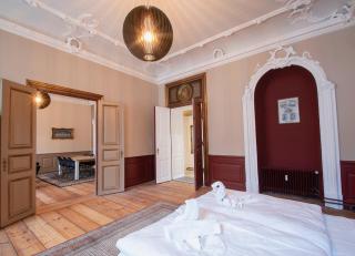 AHOI HOMES Royal Living - Innenstadt - Parkplatz - Flensburgo - 0