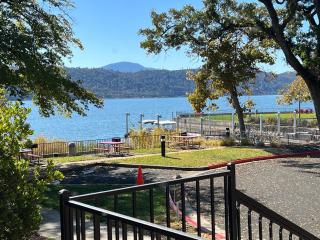 Clear Lake Cottages & Marina - Clearlake - 1