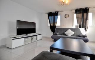 1 Bedroom Amazing Home In Mas-Thibert - Mas-Thibert - 2