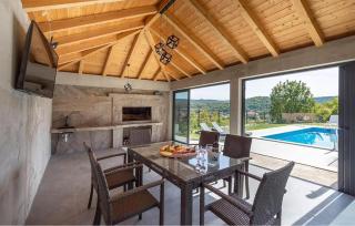 Stunning Home In Trilj With Wifi - Trilj - 9